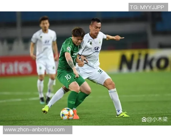 全北现代与布里兰的激烈对决展现足球魅力与战术智慧的精彩碰撞