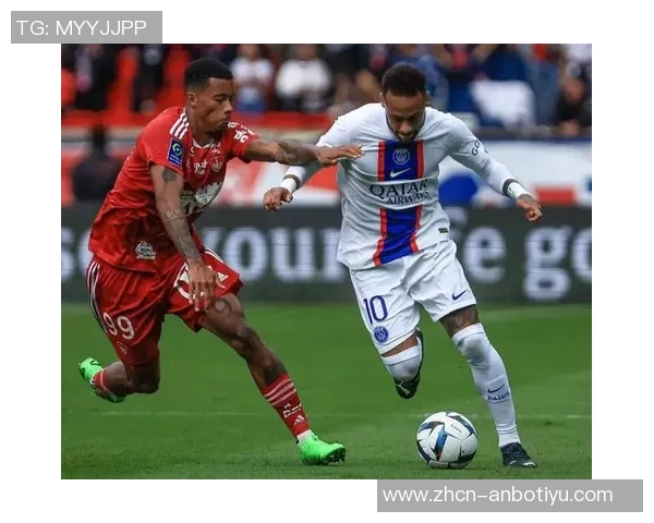 拜仁慕尼黑与巴黎圣日耳曼激战在即谁能在欧冠赛场笑到最后