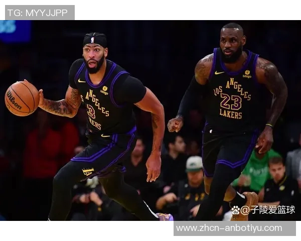 詹姆斯领衔湖人对决掘金全力争胜的精彩对抗赛